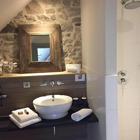 Chateau Jemeppe ベッド・アンド・ブレックファスト マルシュ・アン・ファメンヌ