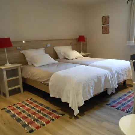 Chateau Jemeppe * マルシュ・アン・ファメンヌ