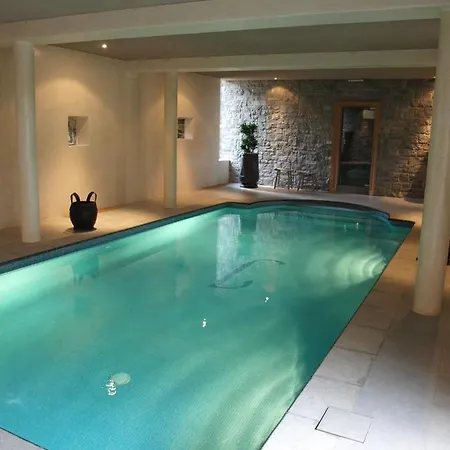 Chateau Jemeppe マルシュ・アン・ファメンヌ