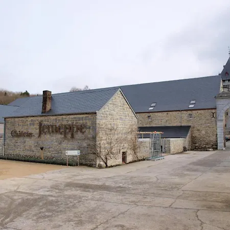 Château Jemeppe Alojamento de Acomodação e Pequeno-almoço *