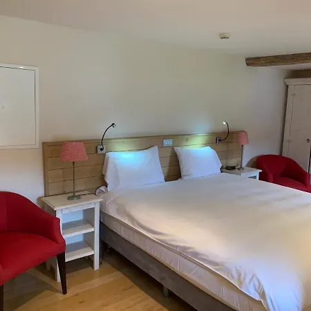 Chateau Jemeppe Hotel *