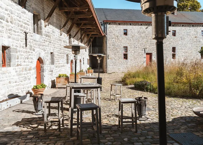 Chateau Jemeppe Hotel *